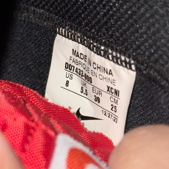 Nike Men's Black and Red Sneakers - Picture 2 of 16